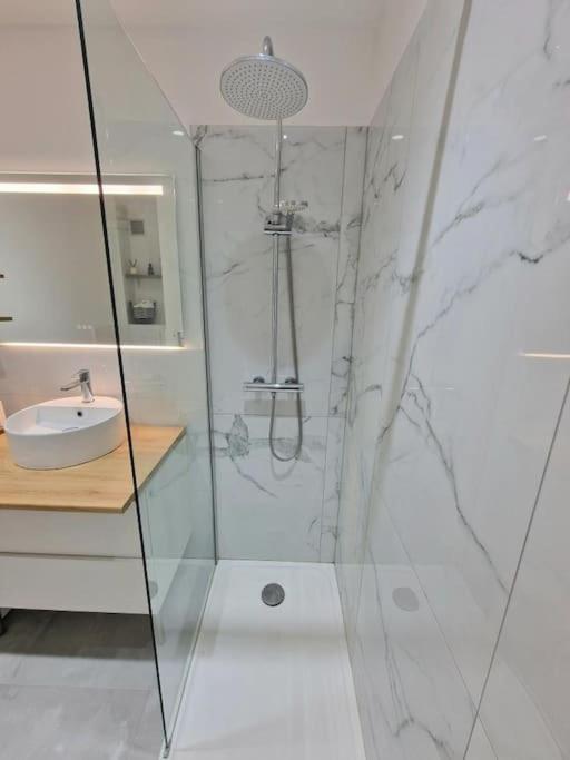 Appartement Cosy A 5 Min Des Plages Hyeres Luaran gambar